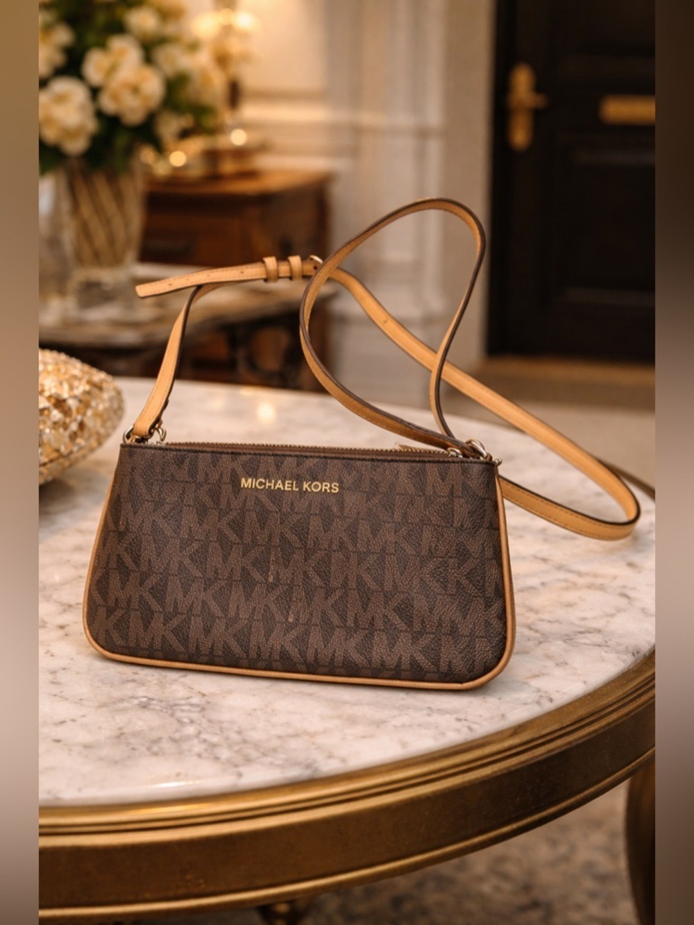 EUC Michael Kors Jet Set Signature Brown Wristlet w/ Adjustable Strap UNISEX